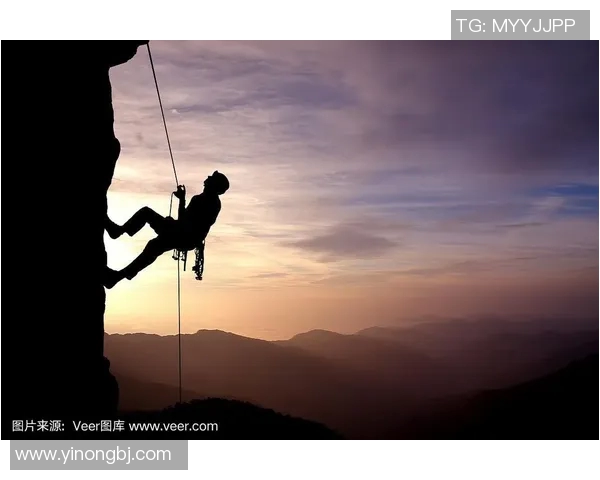 杭州攀岩队的奋斗与蜕变：一段勇攀高峰的纪实旅程